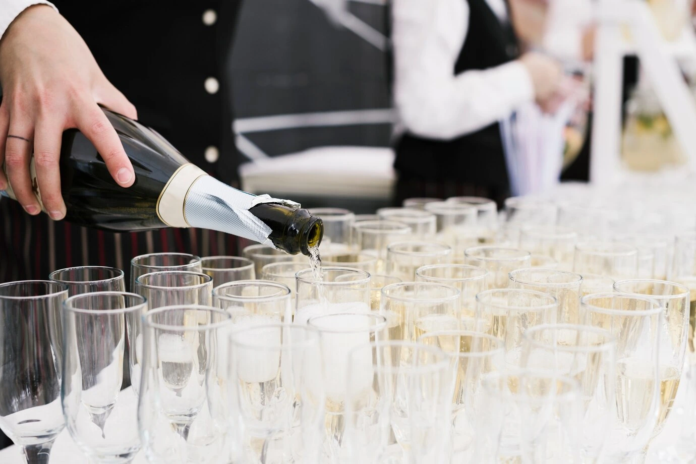 The Varosyan Events Complete Guide to Organizing Contemporary Events
