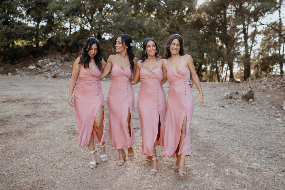 Wedding Guest Dresses: Finding the Perfect Look for the Celebration